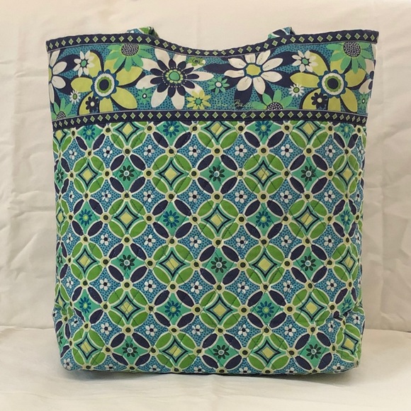 Vera Bradley Daisy Daisy Tote - Picture 3 of 5